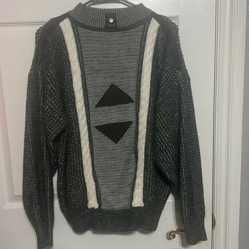 🔥🔥Vintage ANTHONYS “Coogi Style” Textured Sweater Acrylic & Suede Leather Sz L